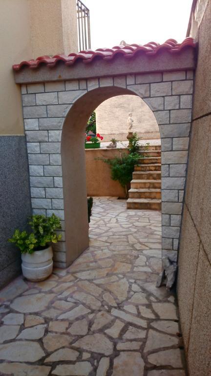 Apartments Racetin Marina Exterior photo