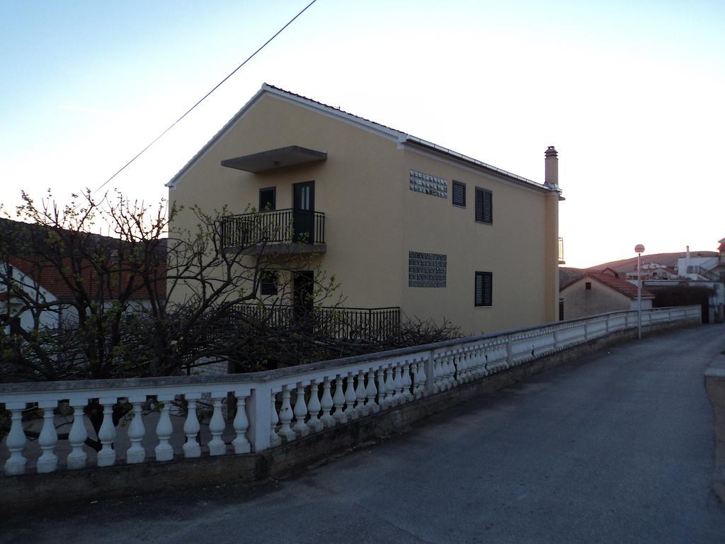 Apartments Racetin Marina Exterior photo