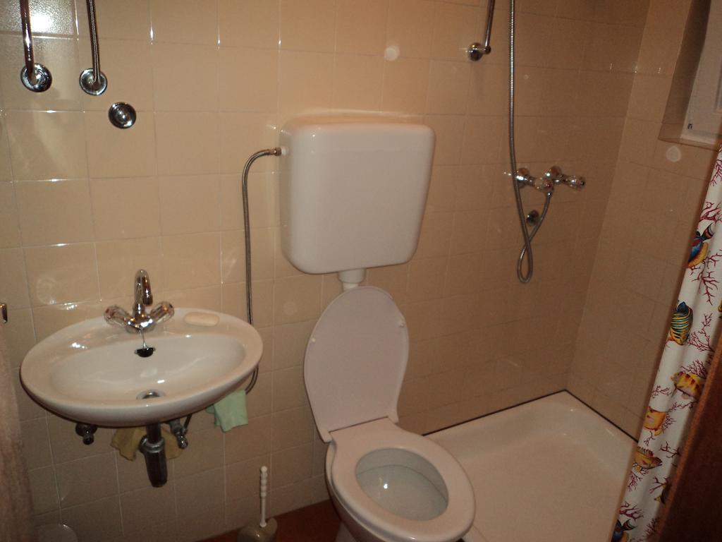 Apartments Racetin Marina Room photo